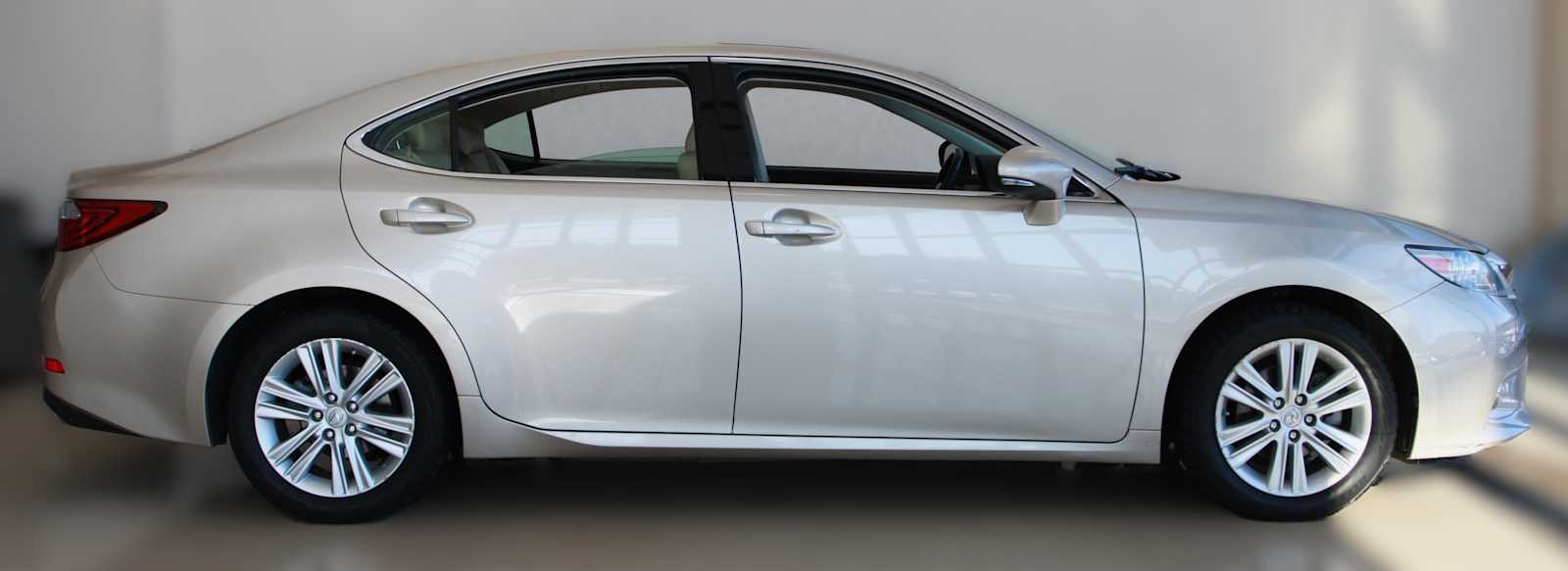 used 2013 Lexus ES 350 car, priced at $16,497