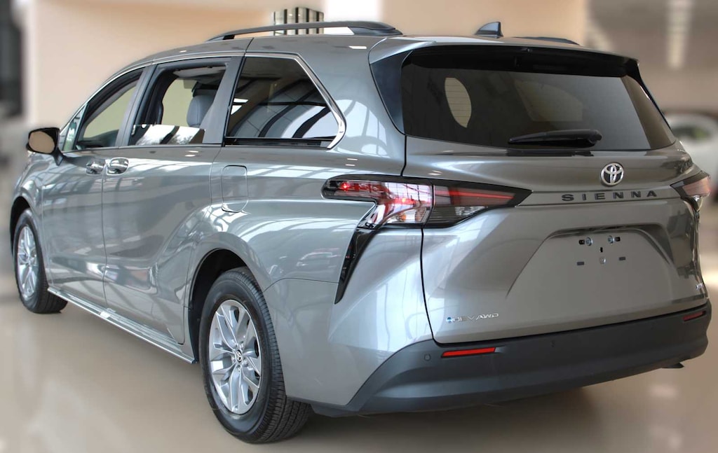 Used 2026 Toyota Sienna XLE Van Passenger Van
