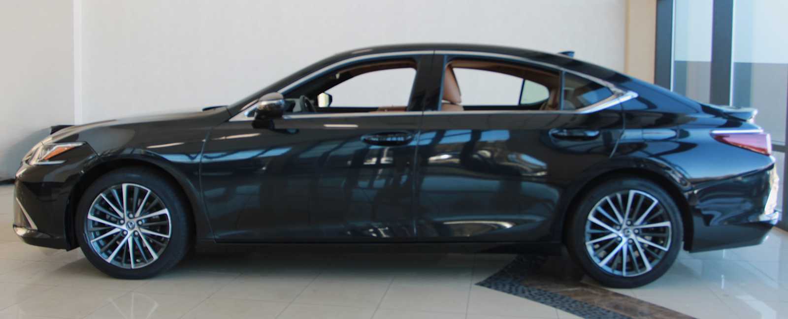 used 2022 Lexus ES 350 car, priced at $38,497