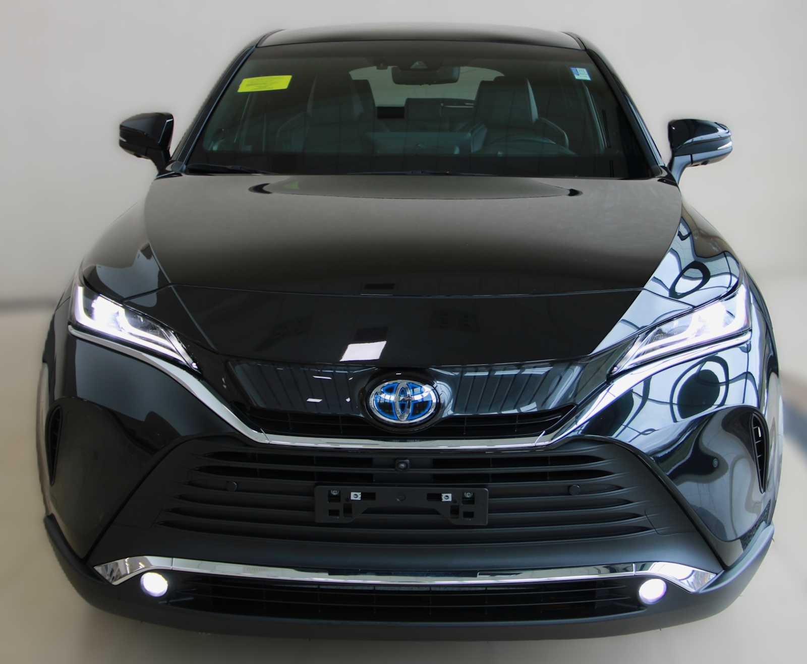 2023 Toyota Venza Limited photo 2