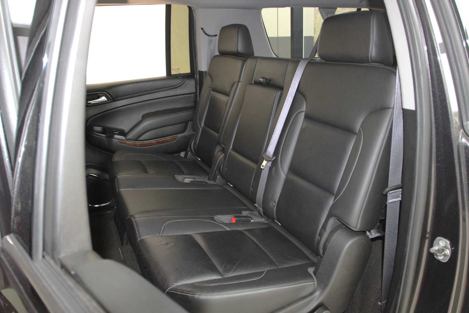 used 2017 Chevrolet Suburban car, priced at $27,097