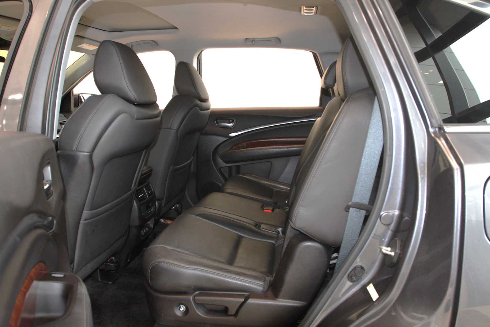 used 2017 Acura MDX car, priced at $17,197