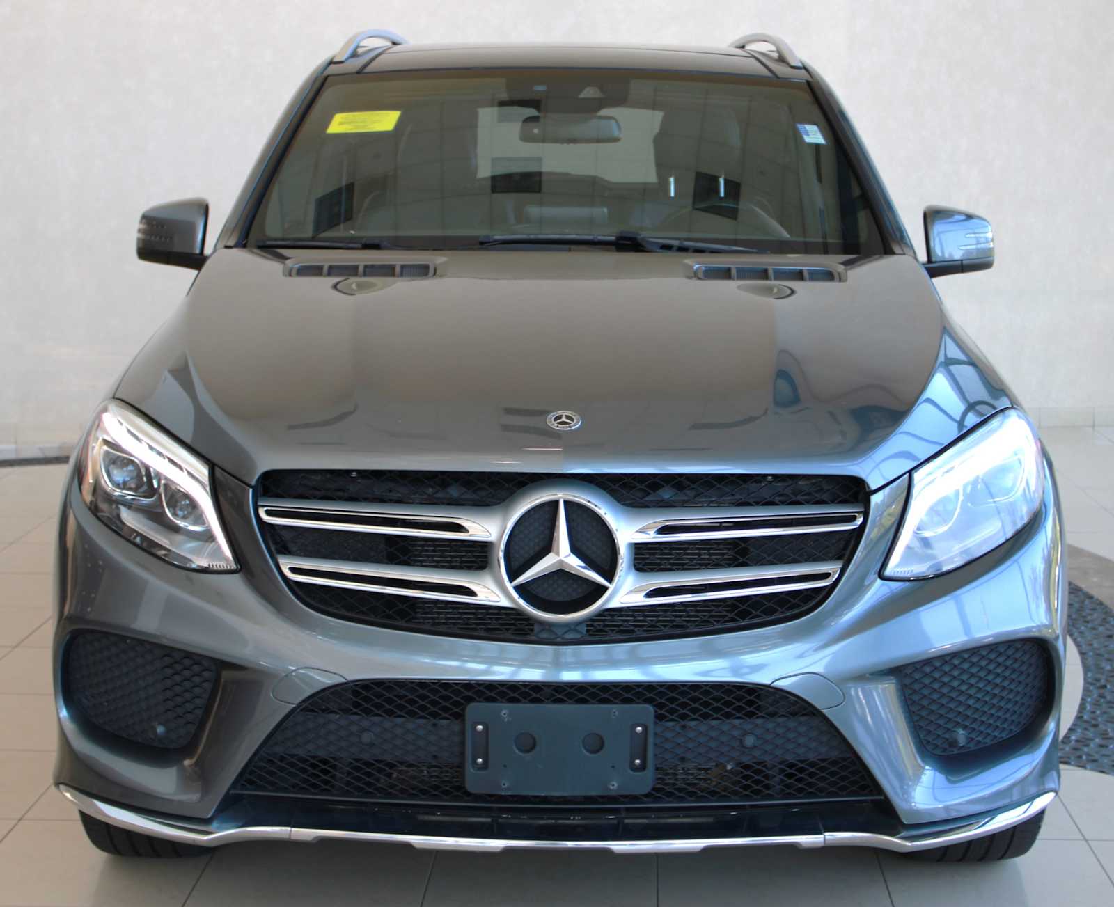 2018 Mercedes Benz GLE 350 4MATIC photo 2