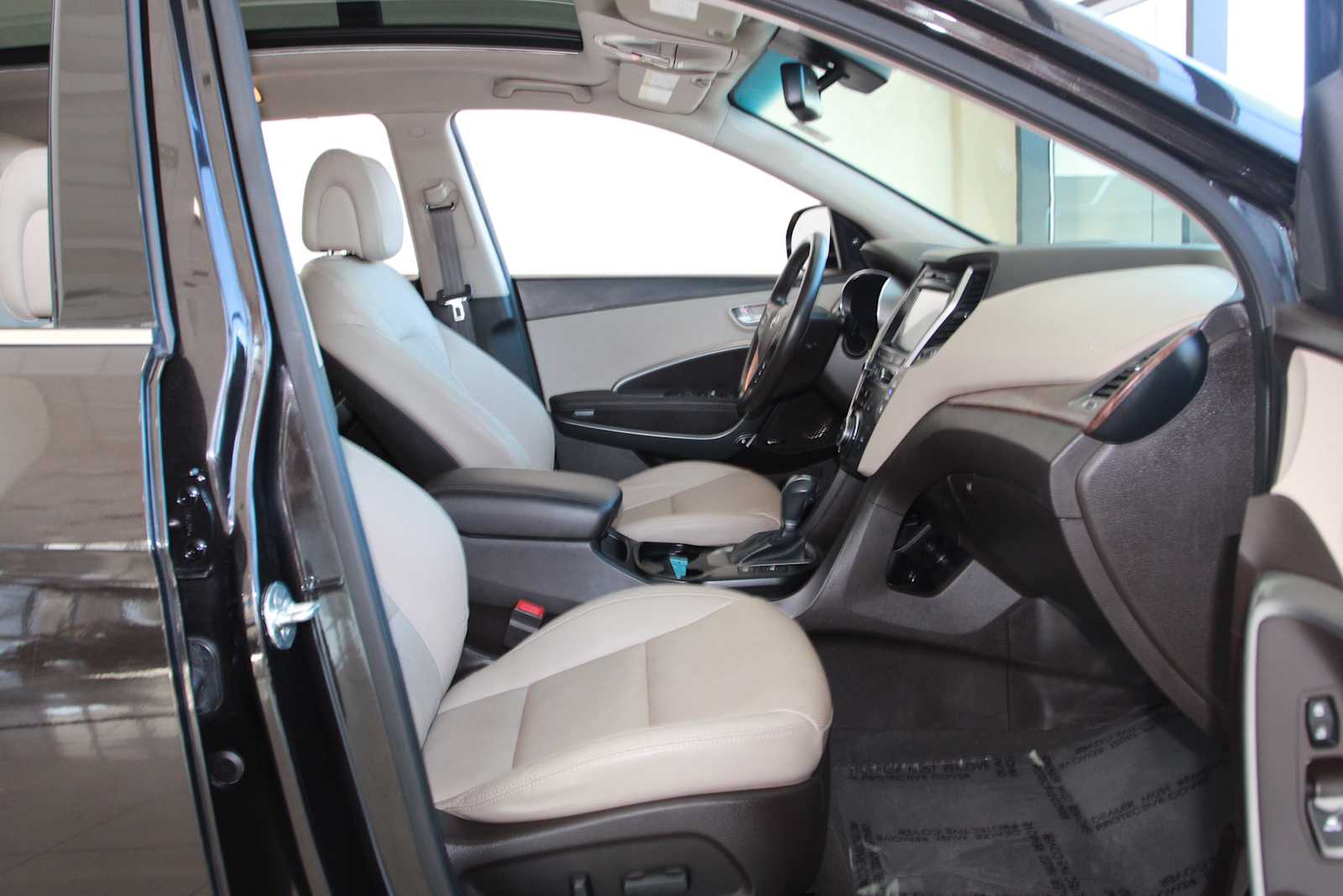 used 2017 Hyundai Santa Fe car, priced at $15,797