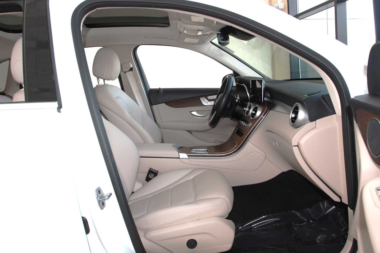 used 2022 Mercedes-Benz GLC 300 car, priced at $33,197