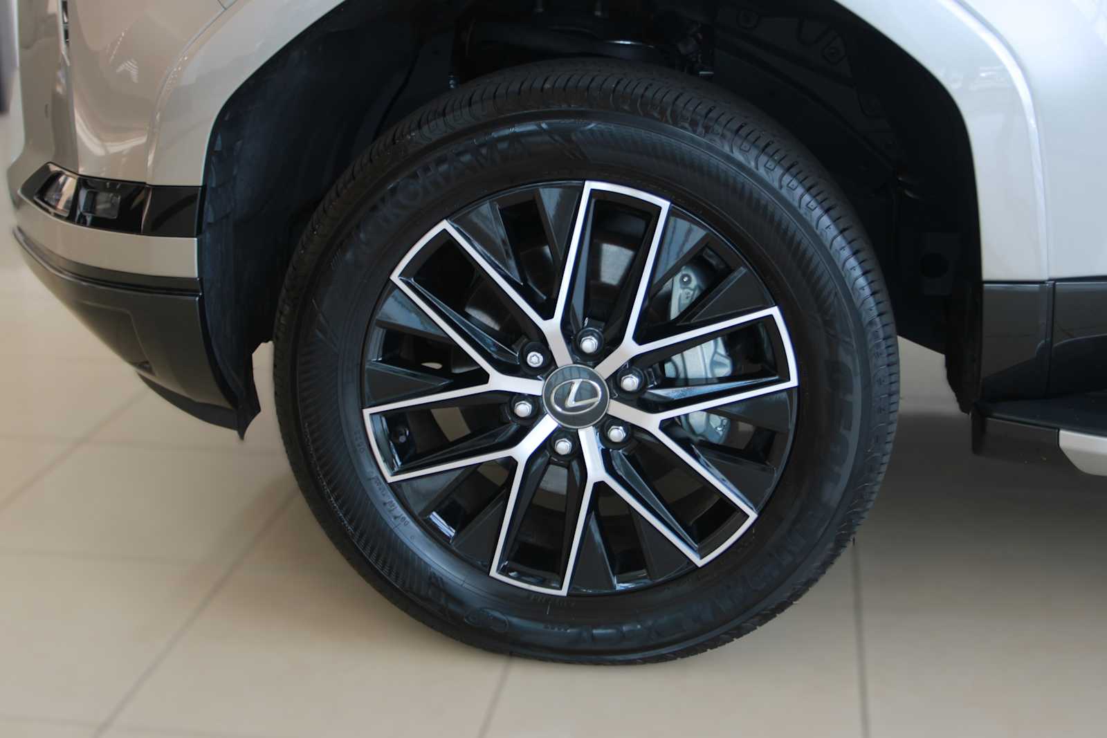 2025 Lexus GX Premium - Photo 9