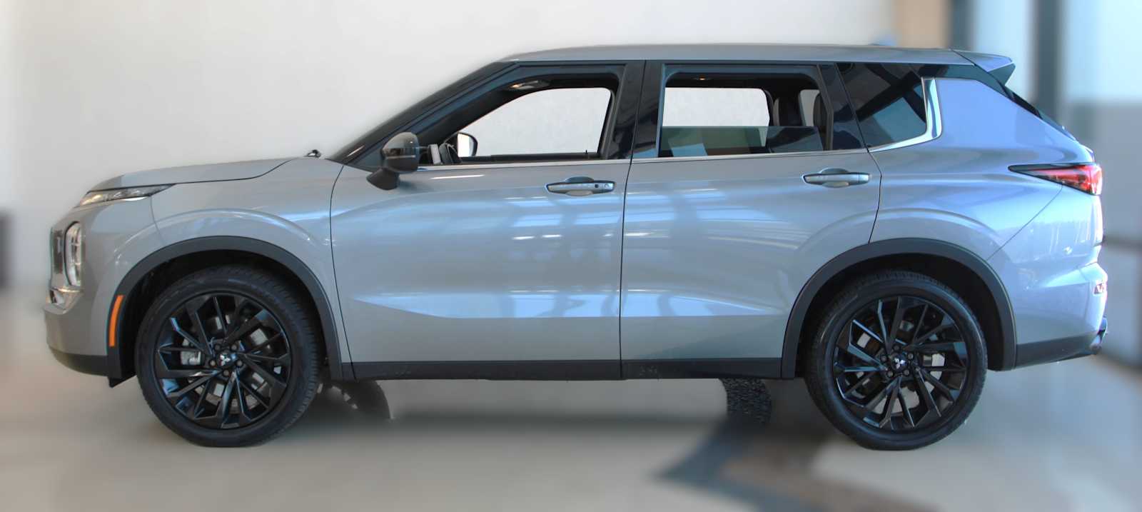 used 2022 Mitsubishi Outlander car, priced at $22,497