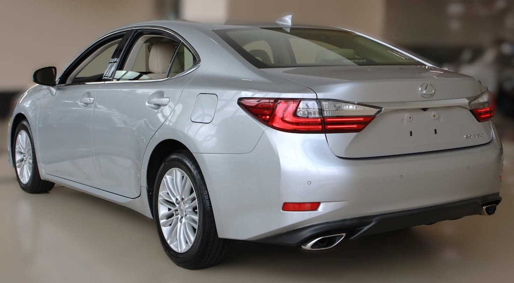 Used 2016 Lexus ES 350 4-Door Sedan