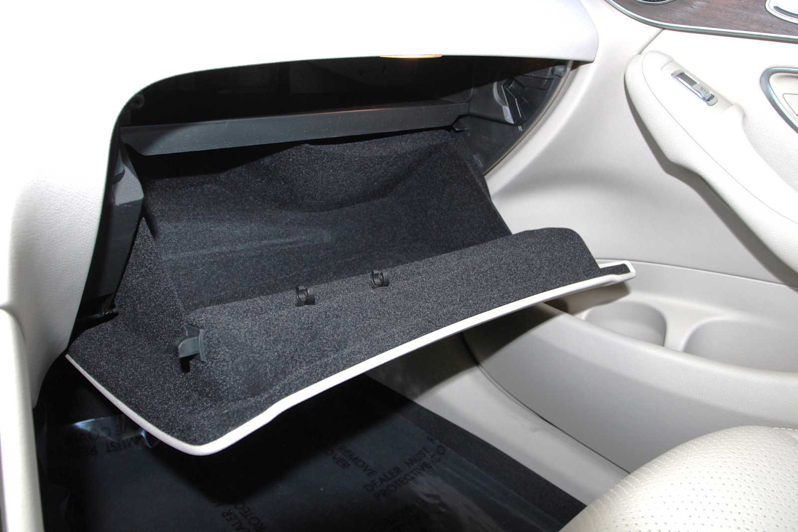 used 2022 Mercedes-Benz GLC 300 car, priced at $33,197