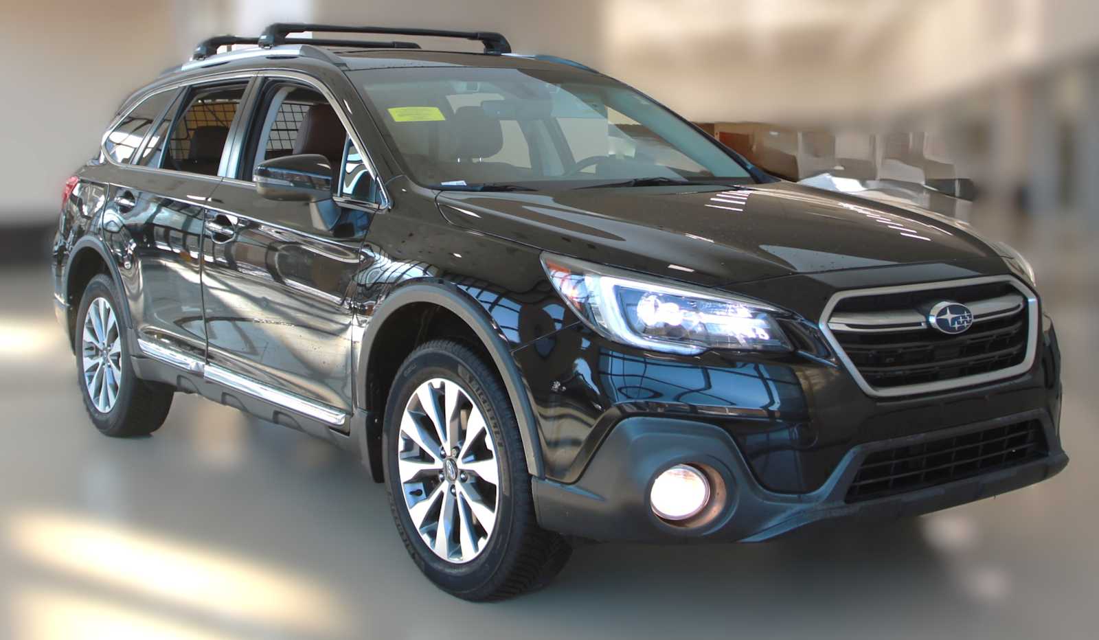 2018 Subaru Outback Touring's photo