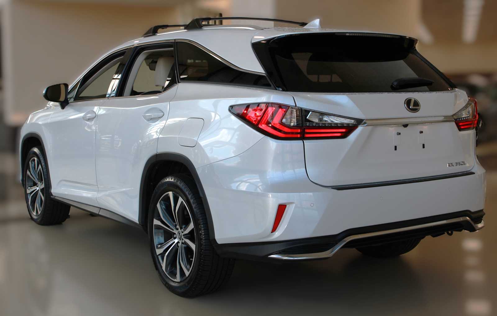 2018 Lexus RX 350L photo 3