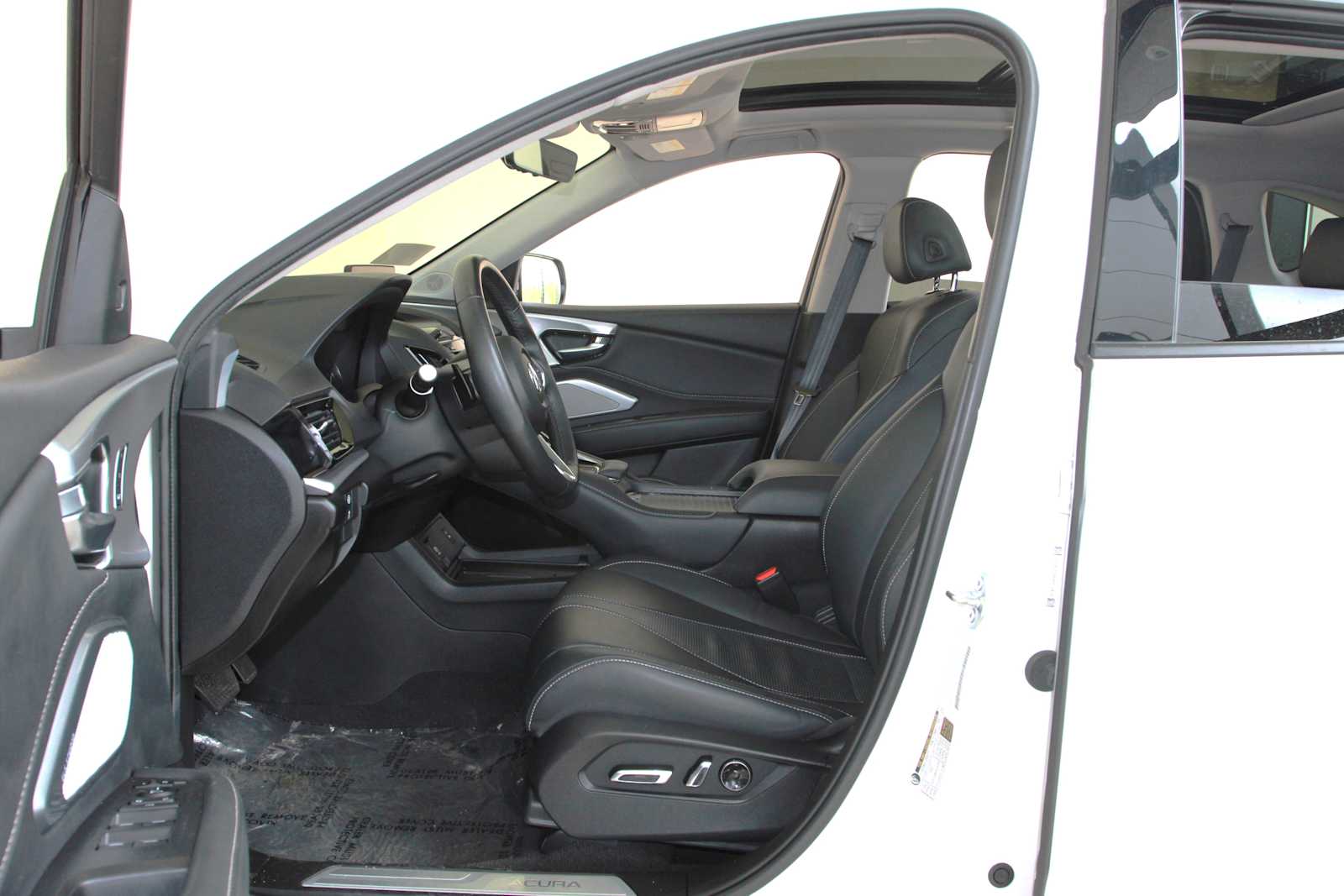 used 2024 Acura RDX car, priced at $36,997