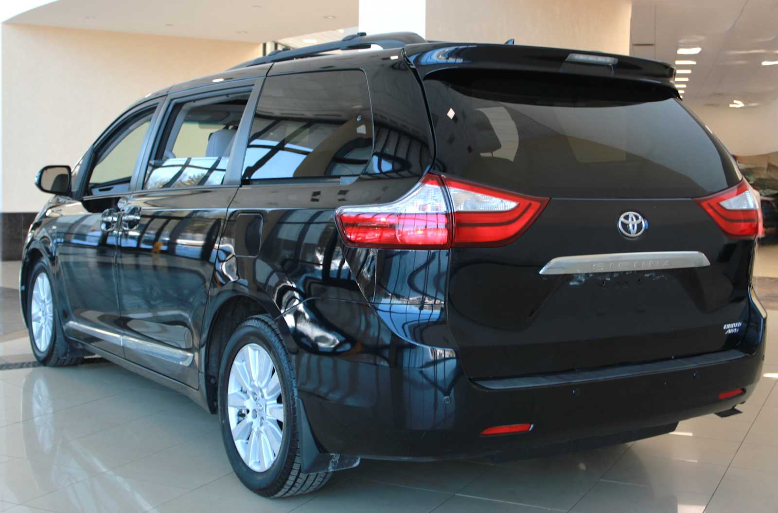 used 2017 Toyota Sienna car, priced at $17,497