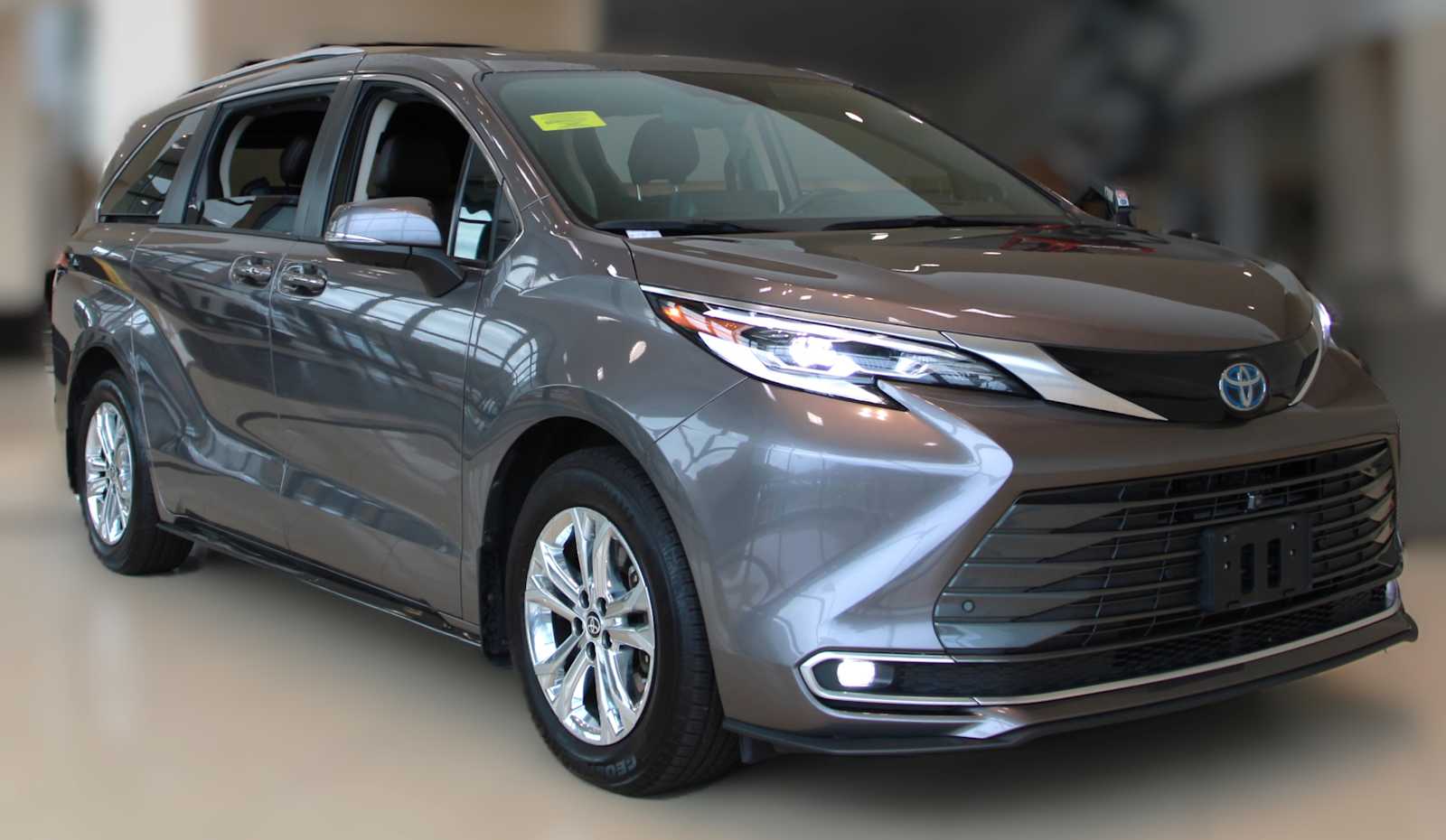 2022 Toyota Sienna Van Passenger Van 