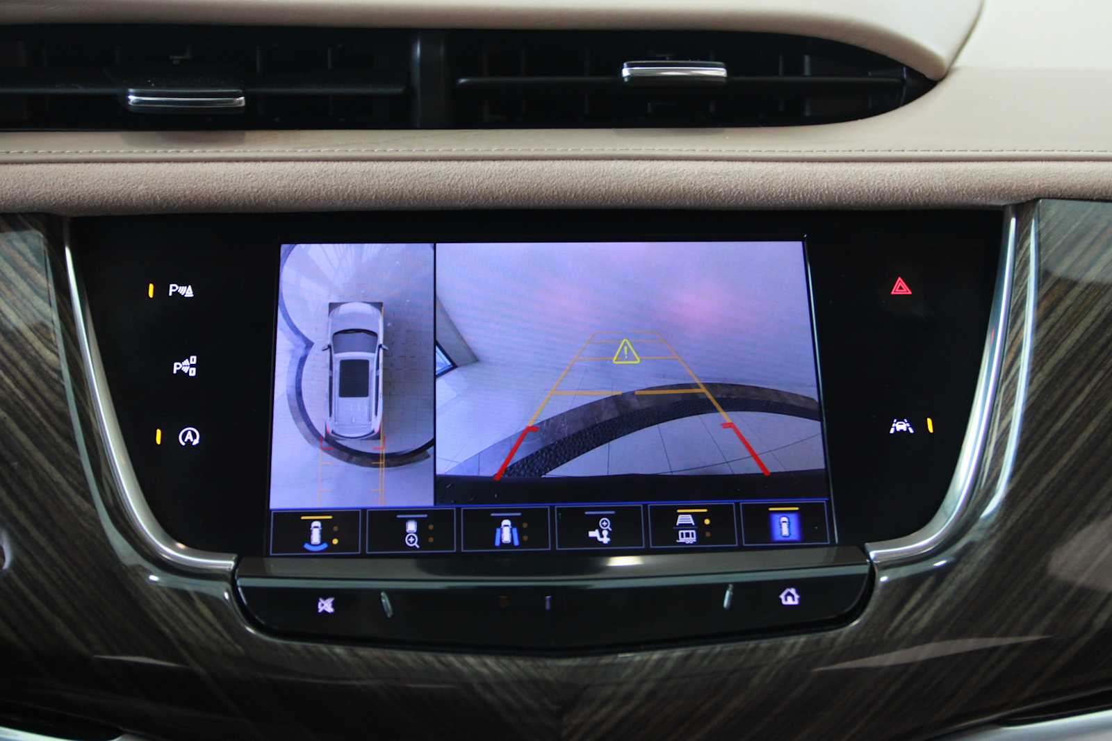 used 2023 Cadillac XT6 car, priced at $39,197