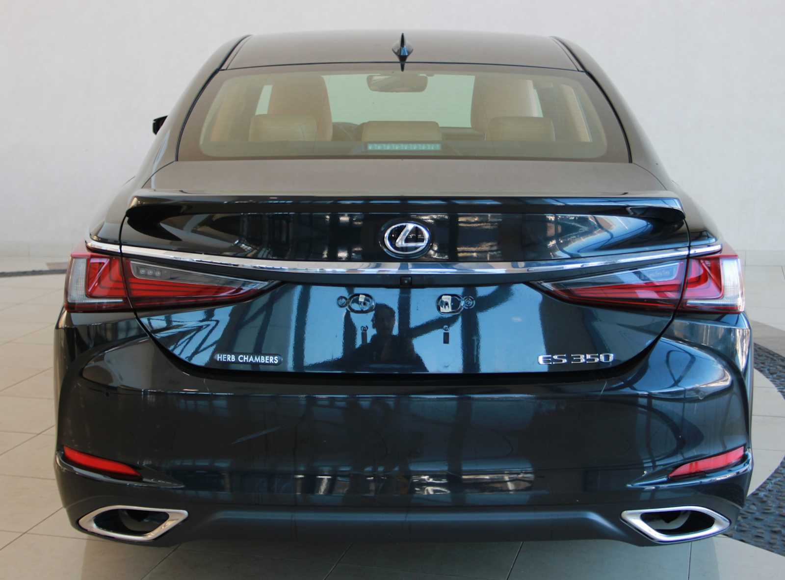 used 2022 Lexus ES 350 car, priced at $38,497