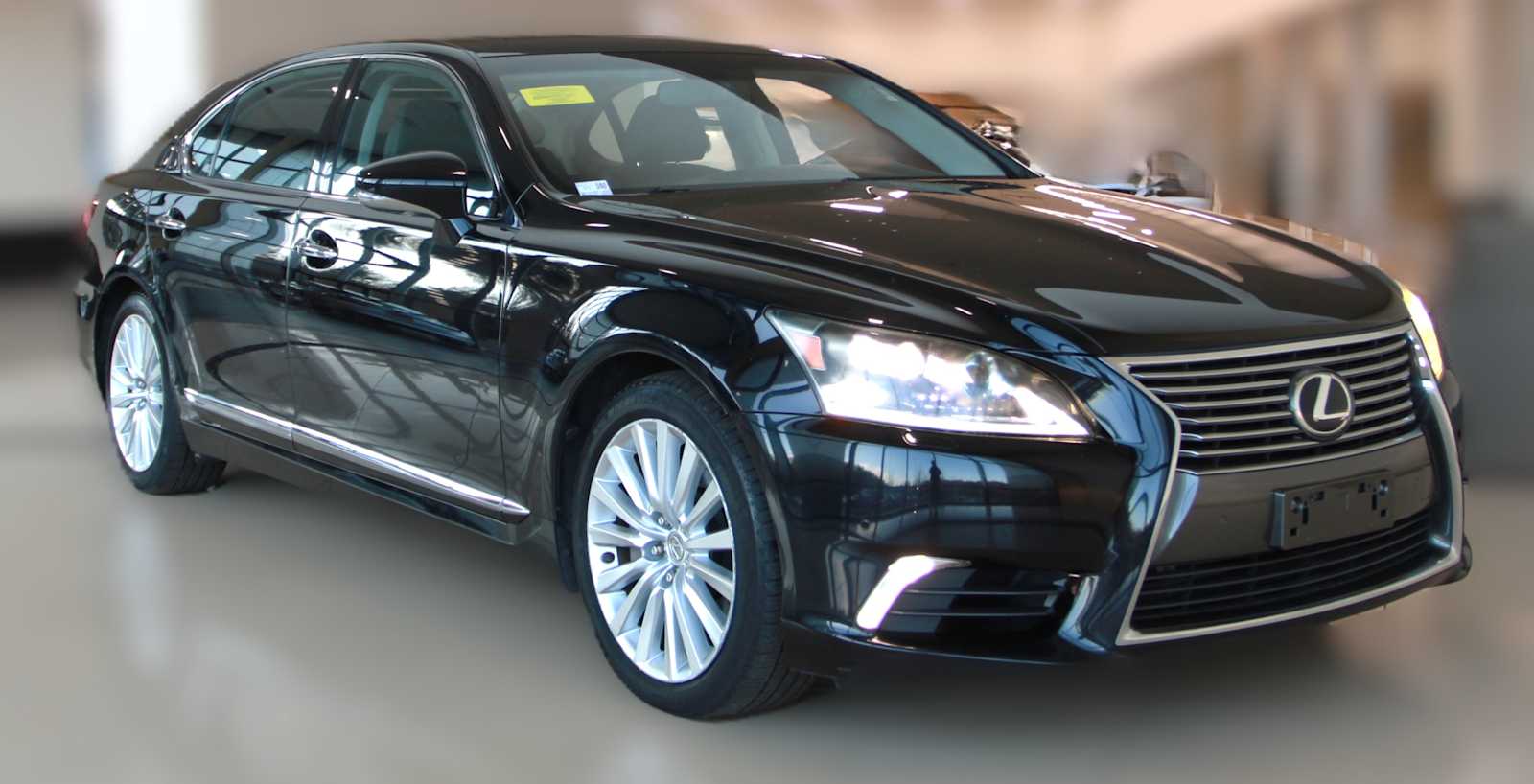 2013 Lexus LS Base's photo