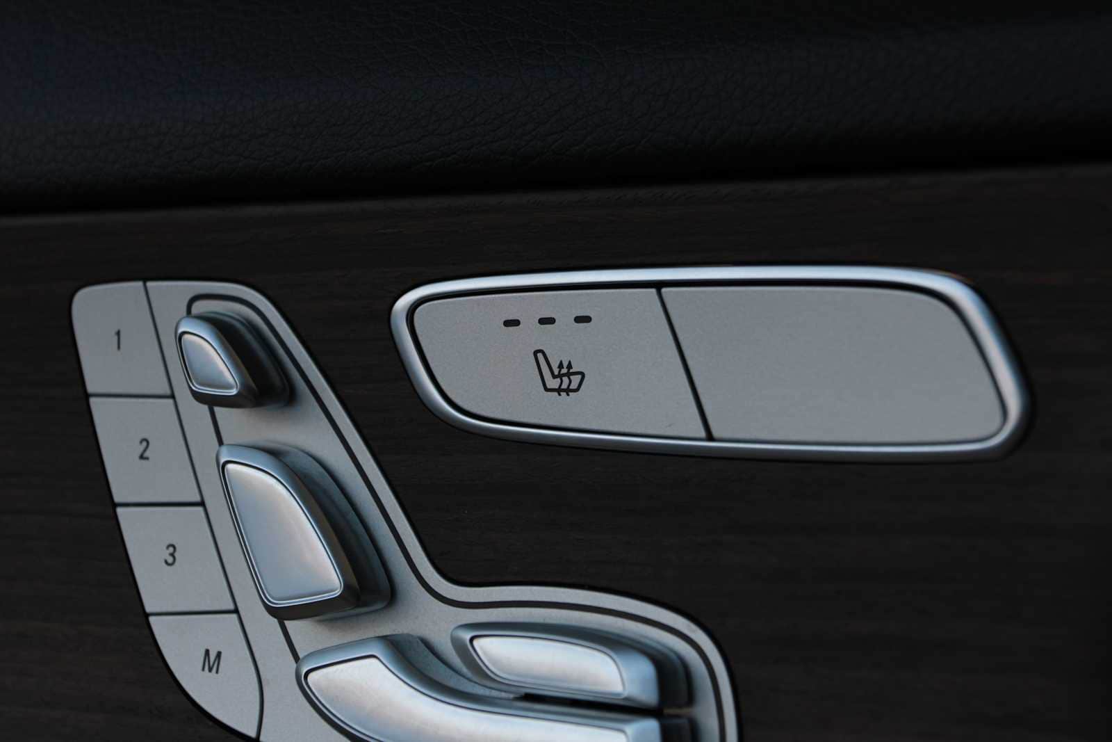 used 2022 Mercedes-Benz GLC 300 car, priced at $33,197