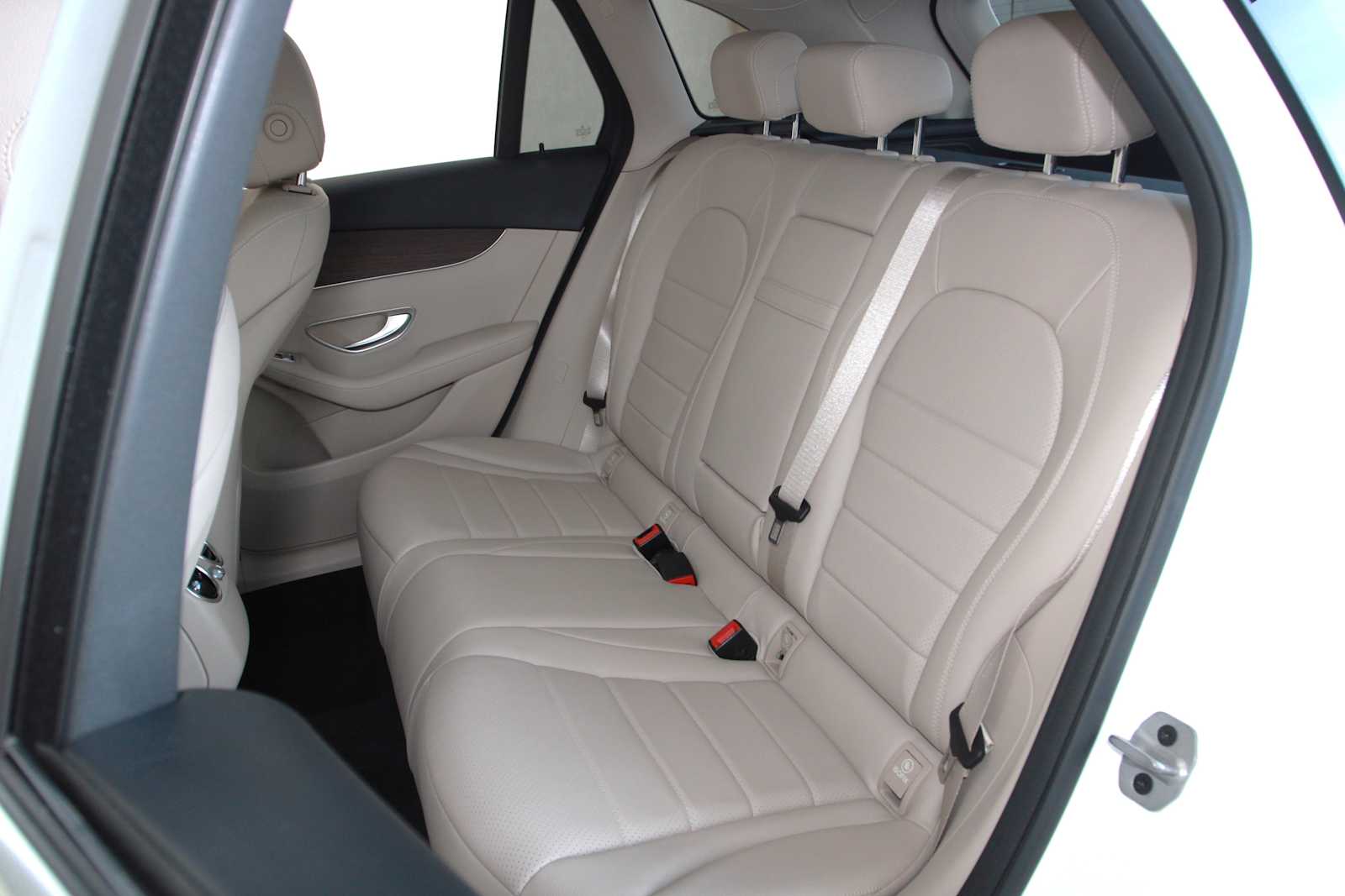 used 2022 Mercedes-Benz GLC 300 car, priced at $33,197