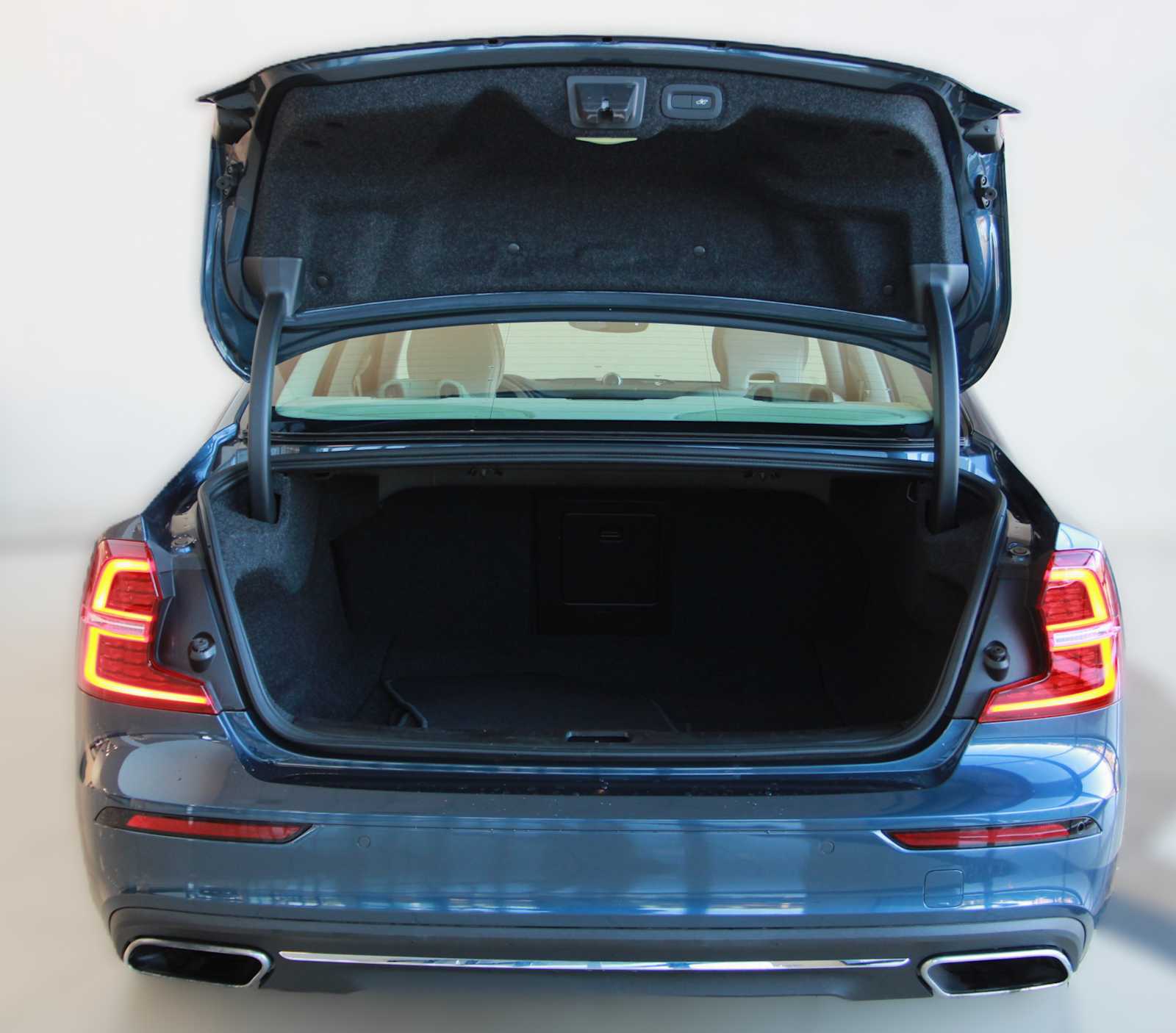 2019 Volvo S60 T6 Inscription photo 4