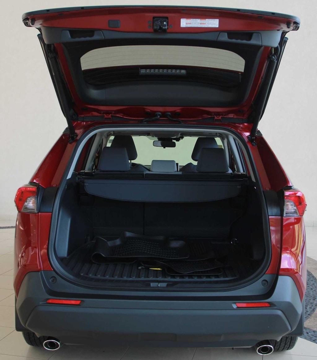 Used 2025 Toyota RAV4 Hybrid XLE SUV