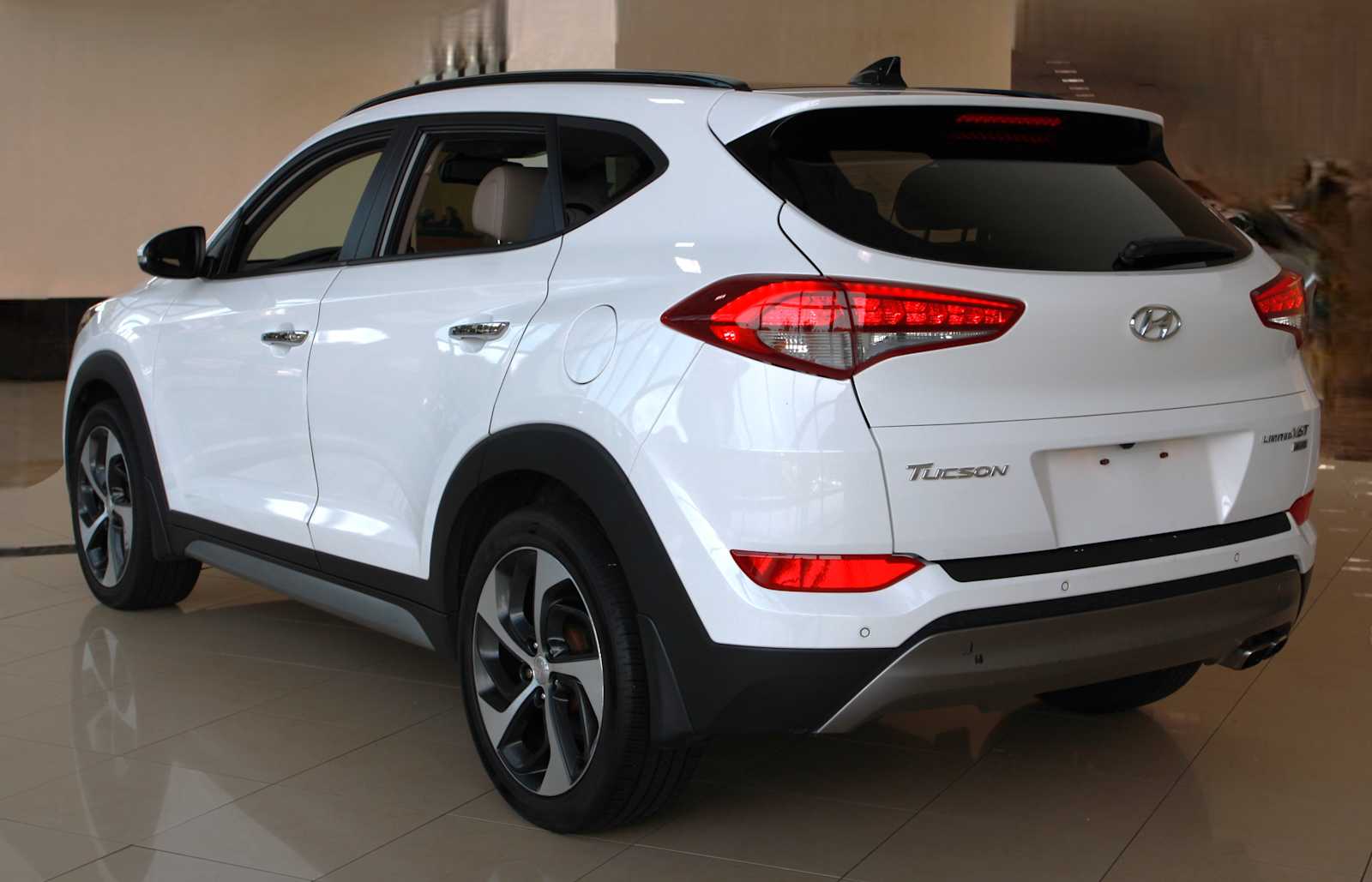 2017 Hyundai Tucson Limited photo 3