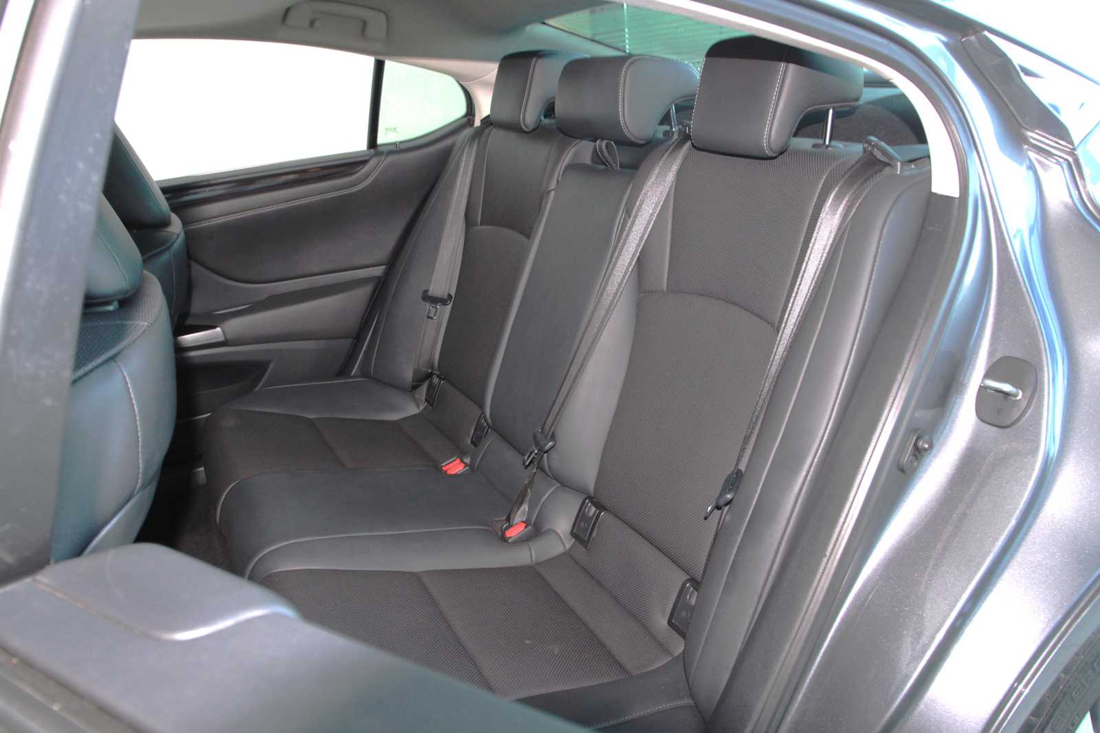 used 2020 Lexus ES 350 car, priced at $33,097