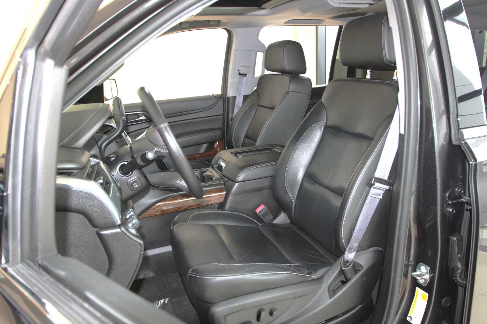 used 2017 Chevrolet Suburban car, priced at $27,097