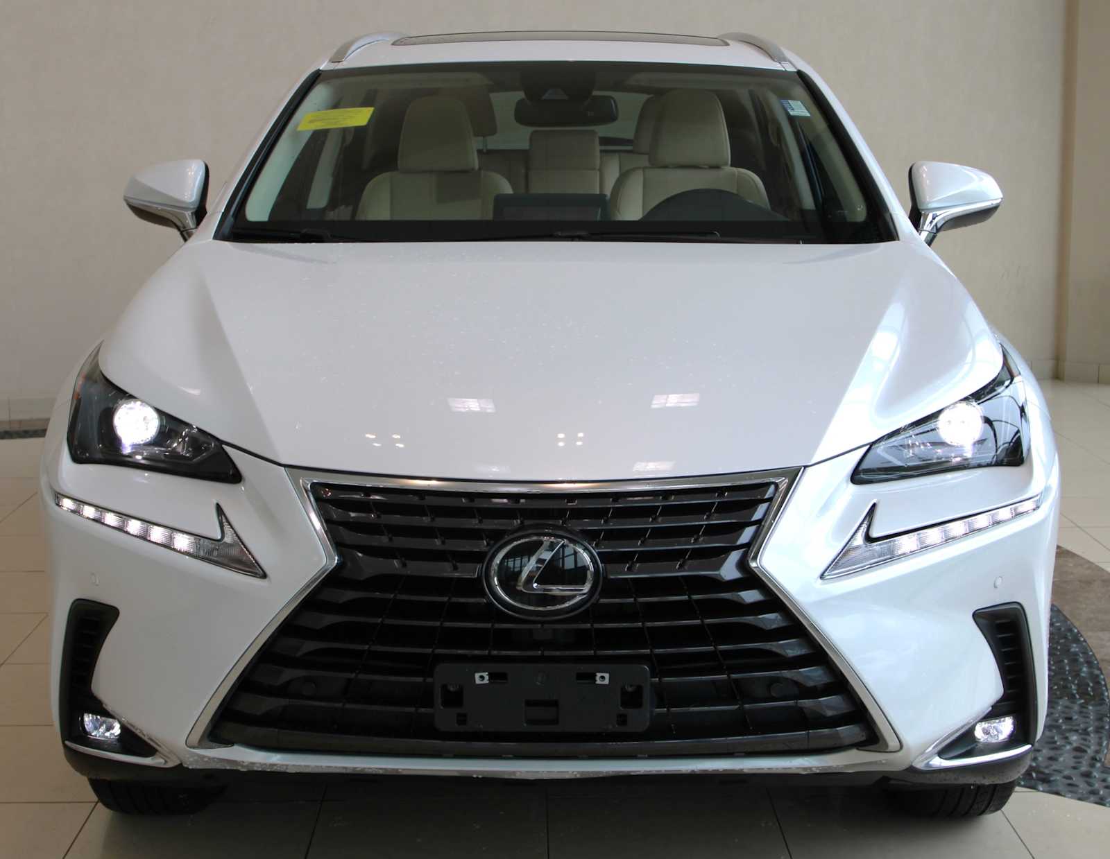 2021 Lexus NX 300 photo 2
