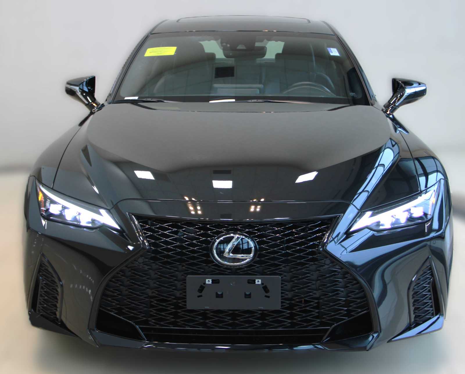 2023 Lexus IS 350 F SPORT photo 2