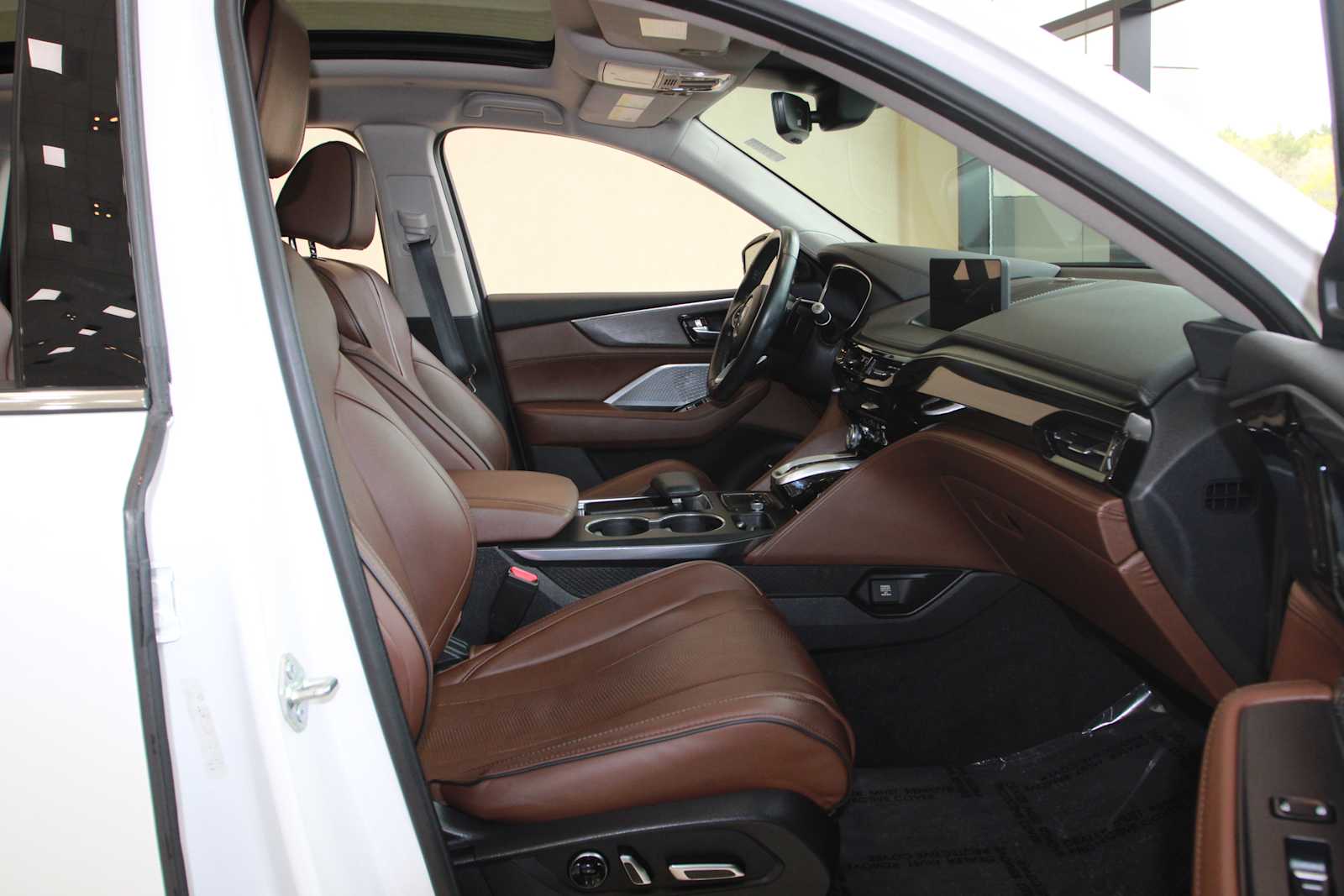 used 2023 Acura MDX car, priced at $39,497