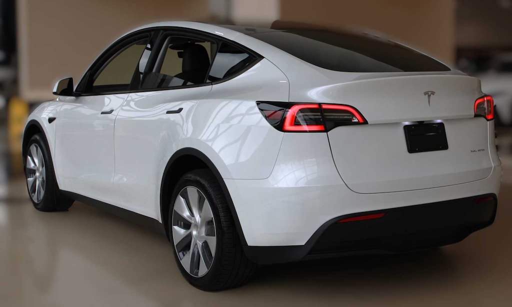 Used 2024 Tesla Model Y Long Range SUV