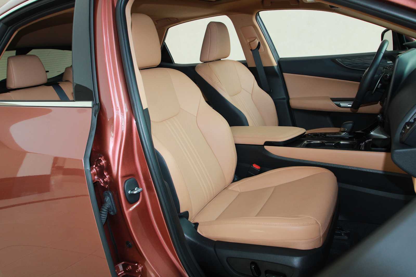 2026 Lexus NX 350 - Photo 29