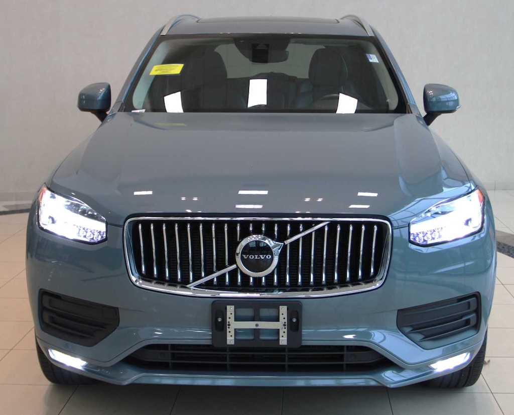 Used 2020 Volvo XC90 Momentum SUV