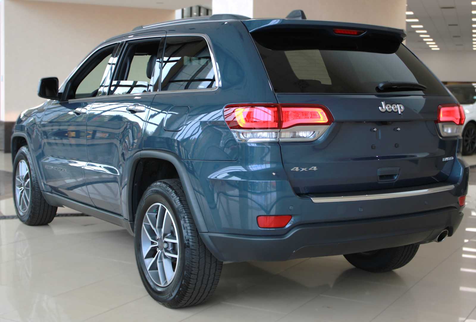 Used 2020 Jeep Grand Cherokee Limited SUV