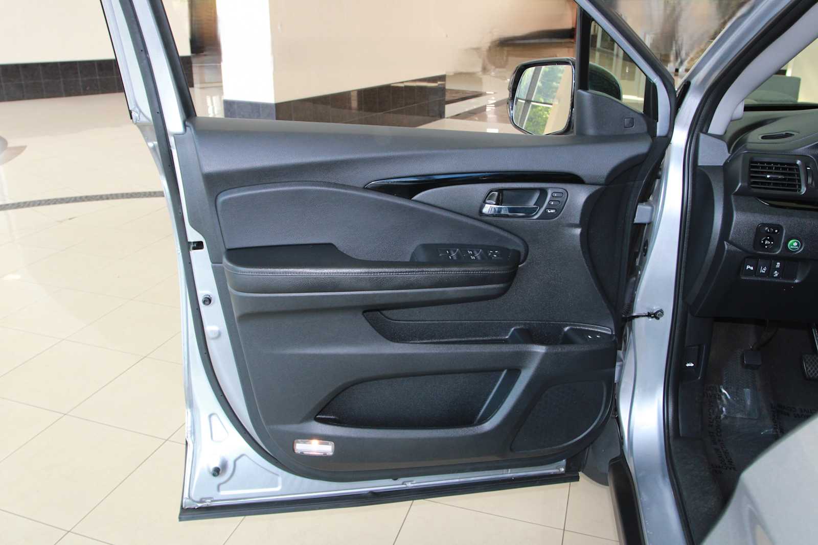 used 2016 Honda Pilot car, priced at $21,497