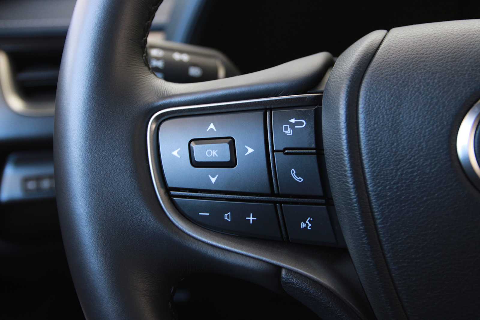 used 2025 Lexus UX 300h car, priced at $40,497