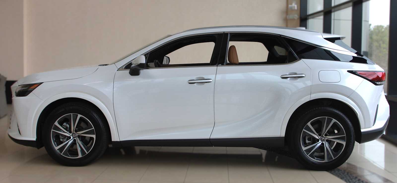 2025 Lexus RX 350 - Photo 11