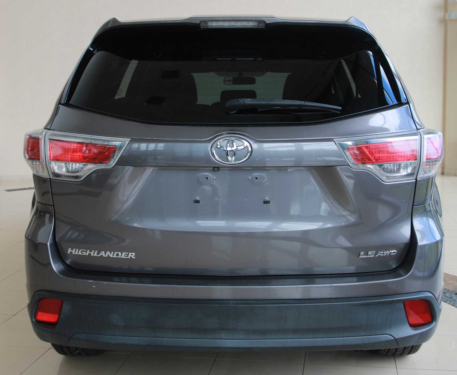 used 2015 Toyota Highlander car, priced at $18,497