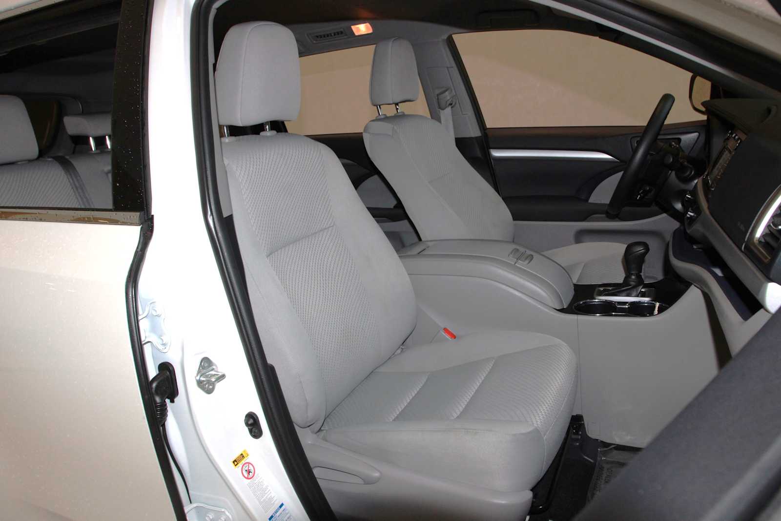 used 2019 Toyota Highlander car, priced at $28,497