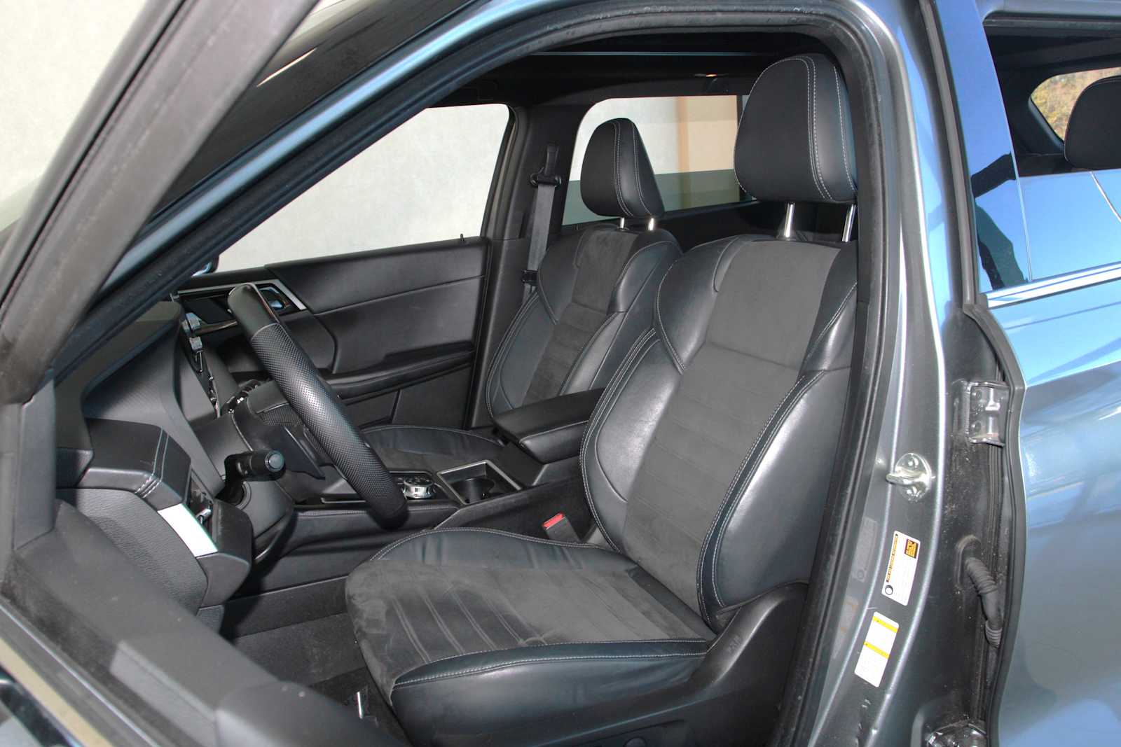 used 2022 Mitsubishi Outlander car, priced at $22,497