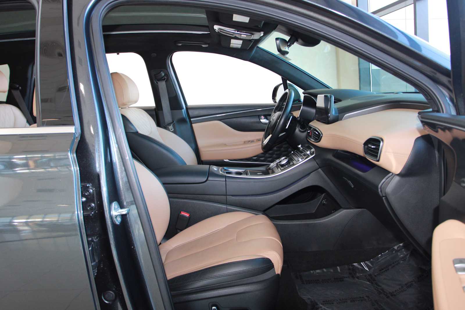 used 2023 Hyundai Santa Fe car, priced at $24,097