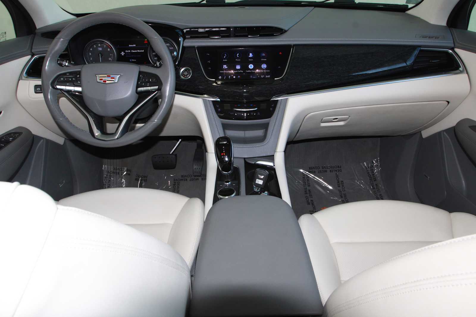 used 2022 Cadillac XT6 car, priced at $31,797