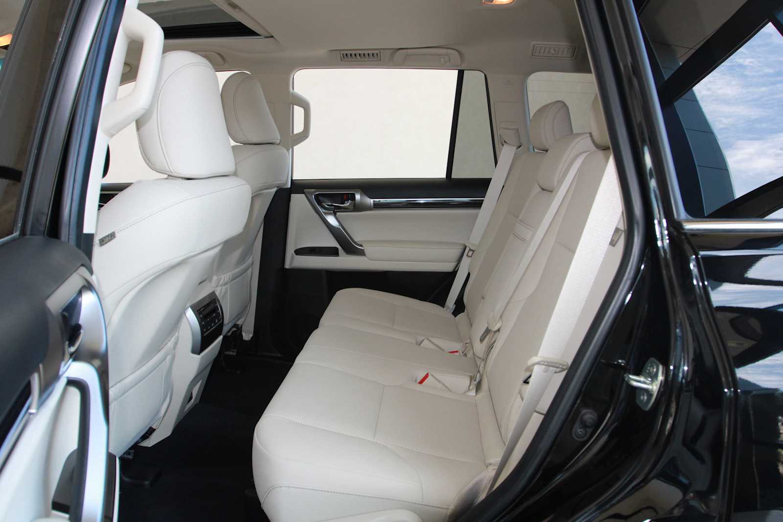 used 2023 Lexus GX 460 car, priced at $57,097