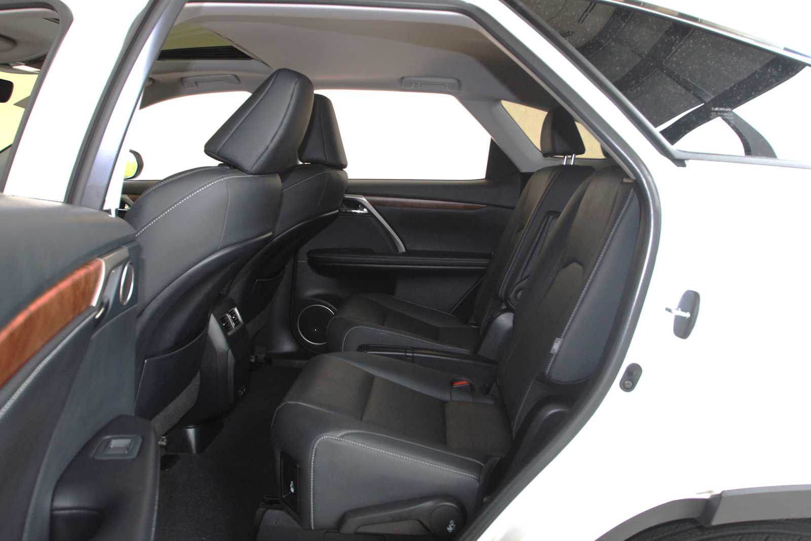used 2022 Lexus RX 450hL car, priced at $49,397