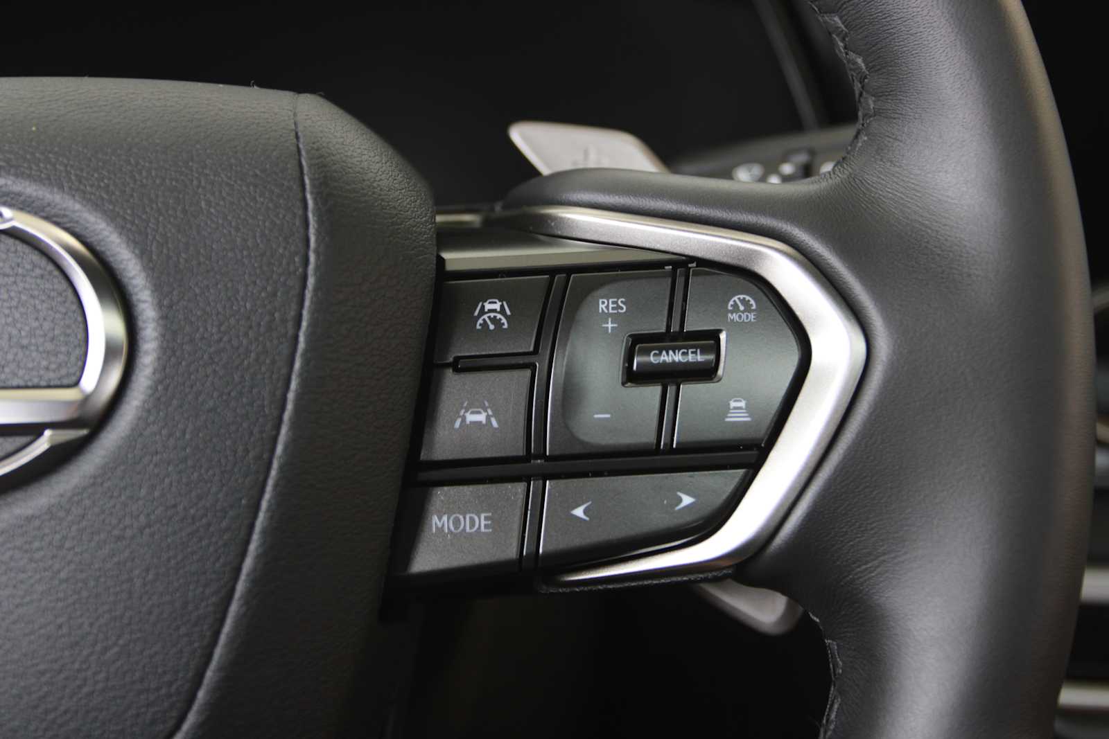 2025 Lexus RX 350 - Photo 20