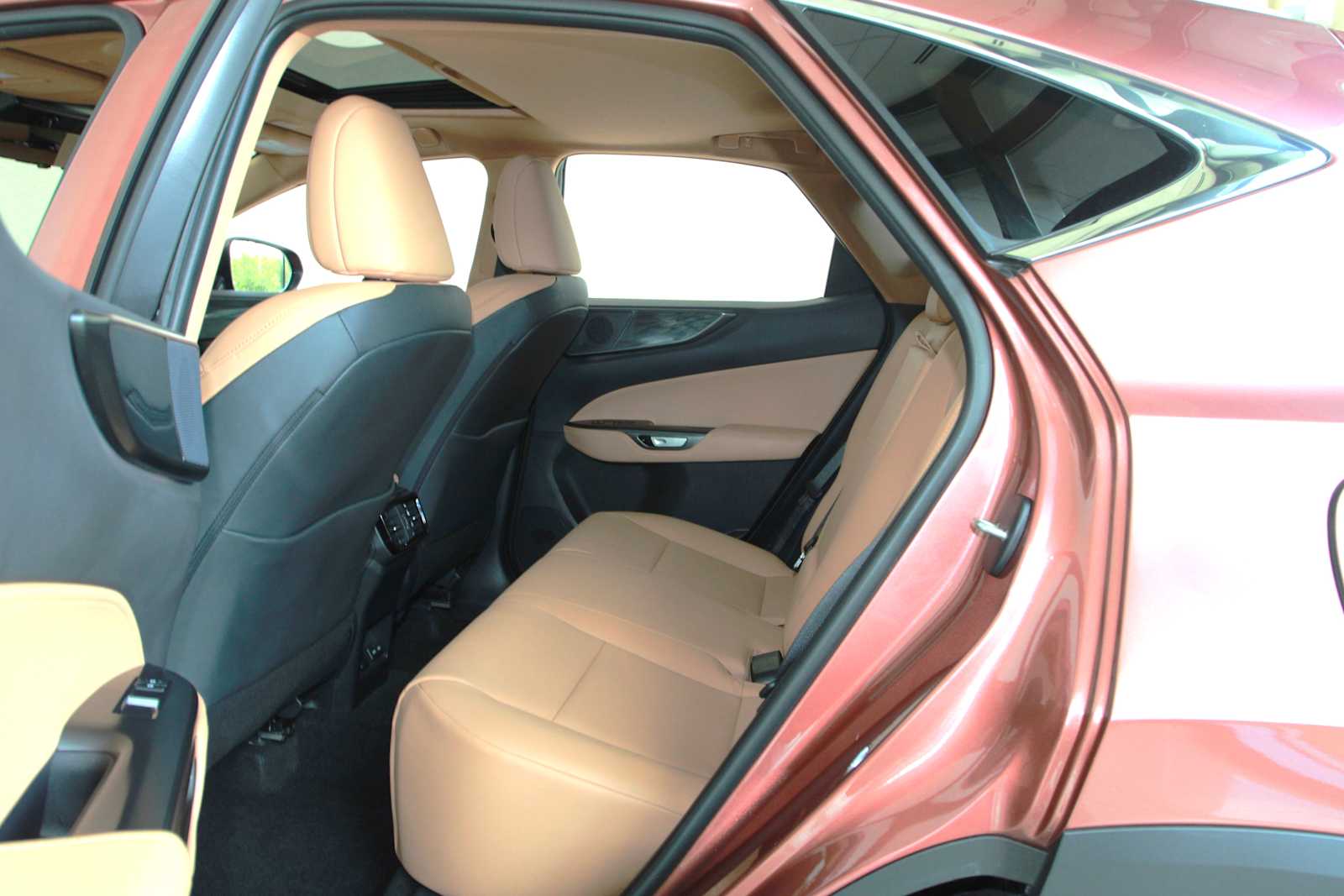 2026 Lexus NX 350 - Photo 24