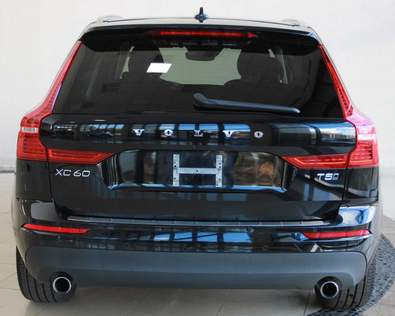 used 2019 Volvo XC60 car, priced at $18,497