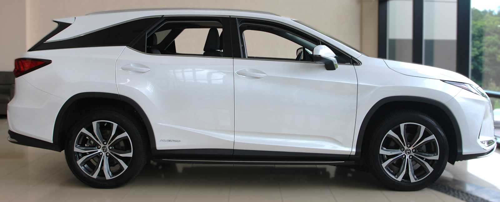 used 2022 Lexus RX 450hL car, priced at $49,397