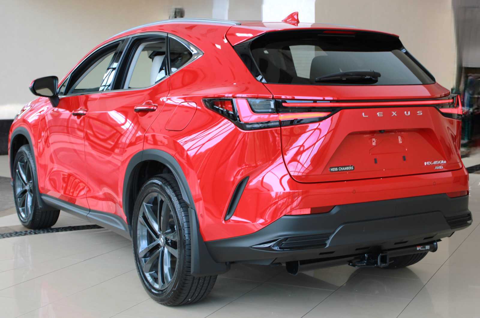 2025 Lexus NX 450h+ Luxury photo 3